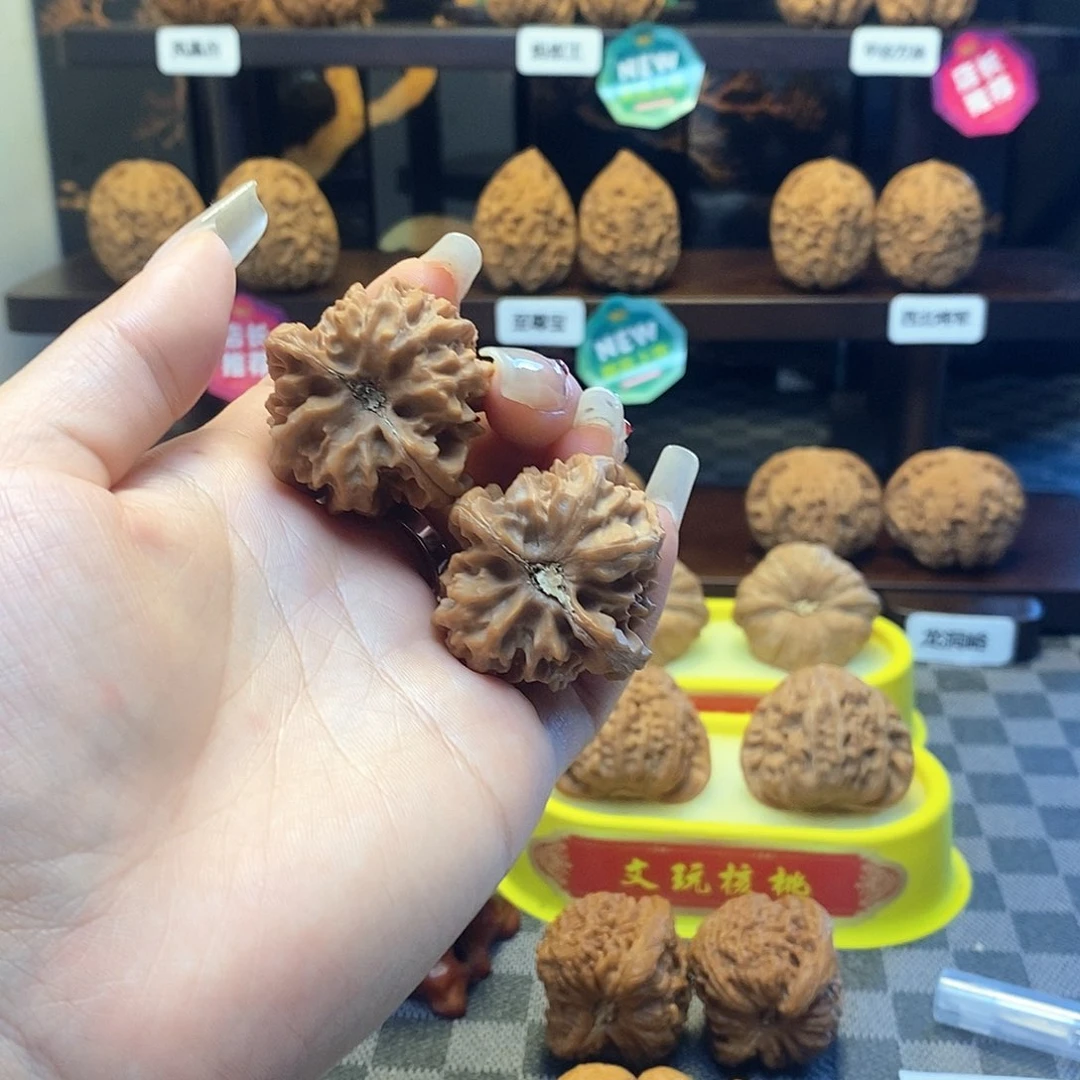 核桃把件梦幻皮质皮质曹大龙核桃卡边35白茬全品