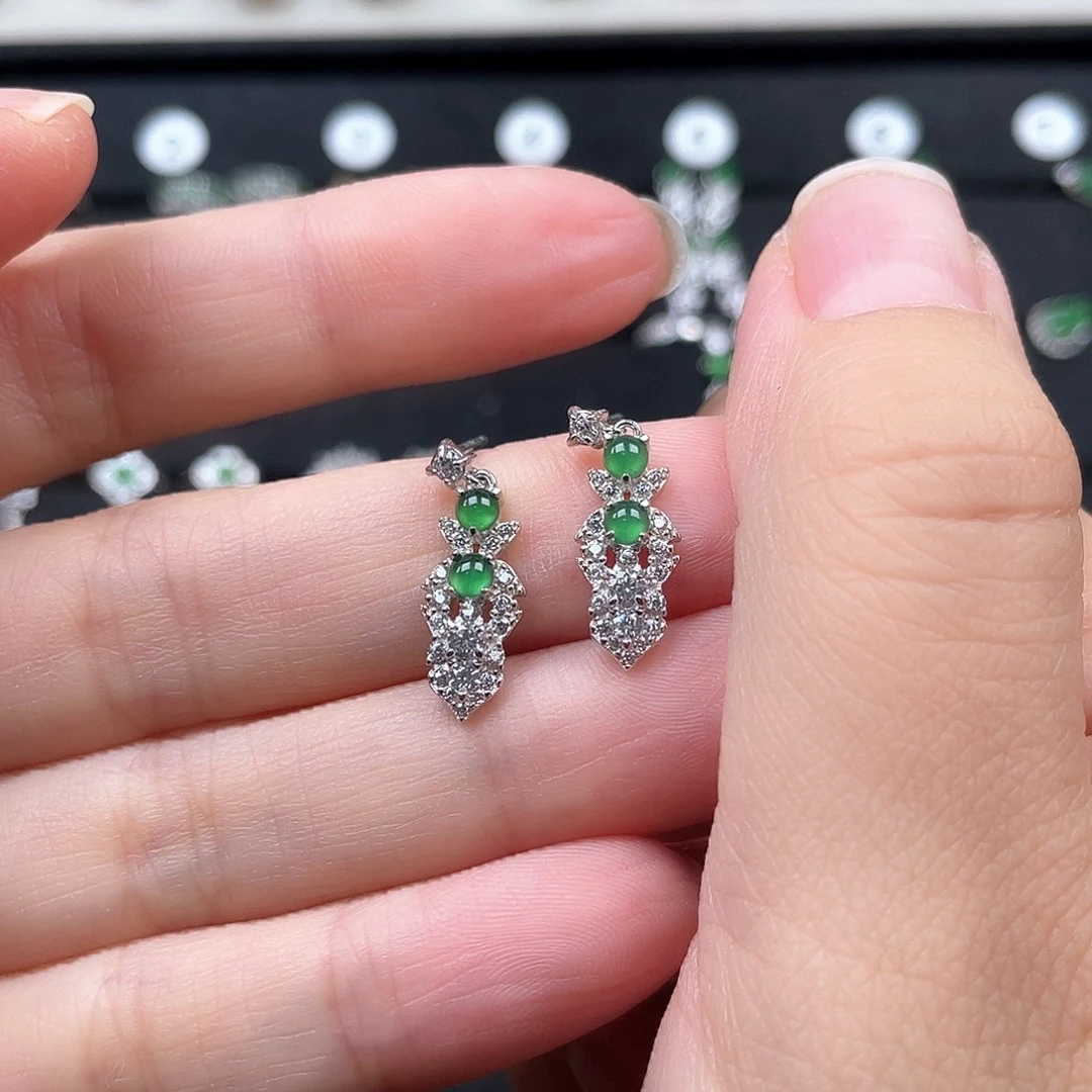 翡翠未镶嵌耳饰Qqqq