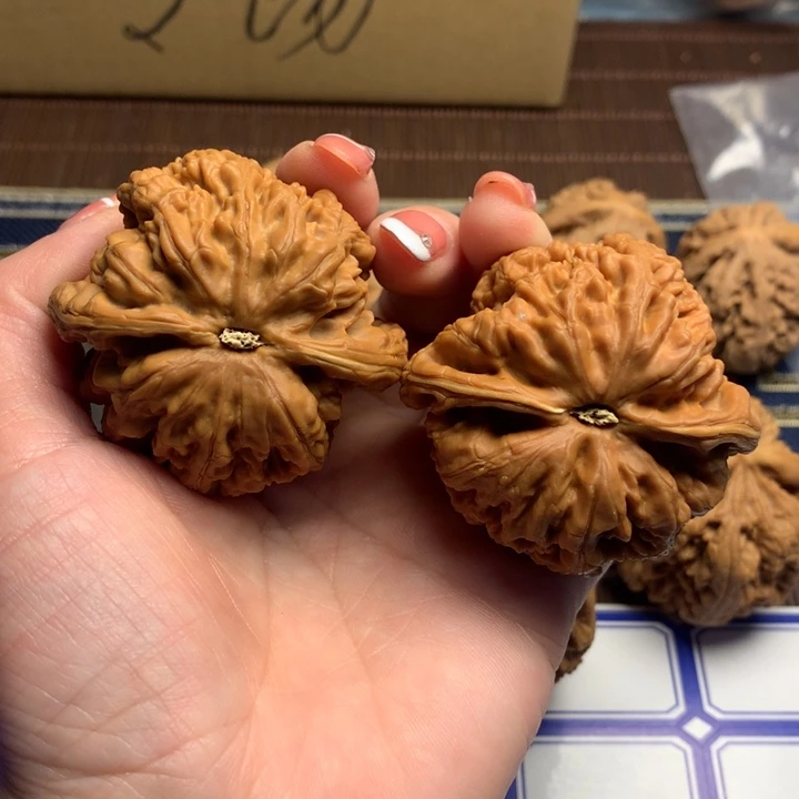 吊坠文玩核桃浮***调粗筋