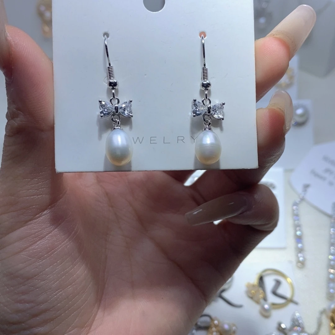 未镶嵌淡水珍珠耳饰