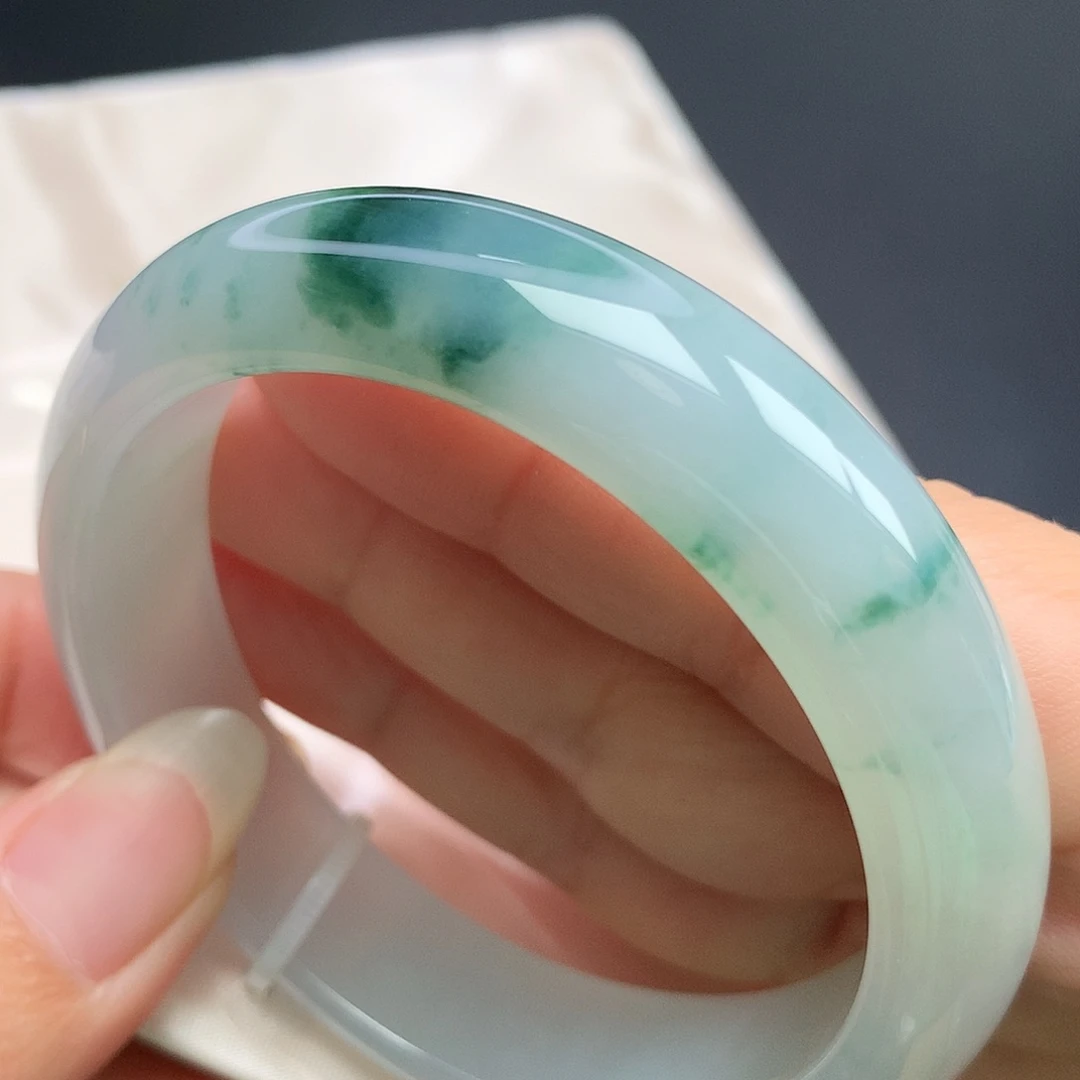 翡翠未镶嵌手镯54圈口