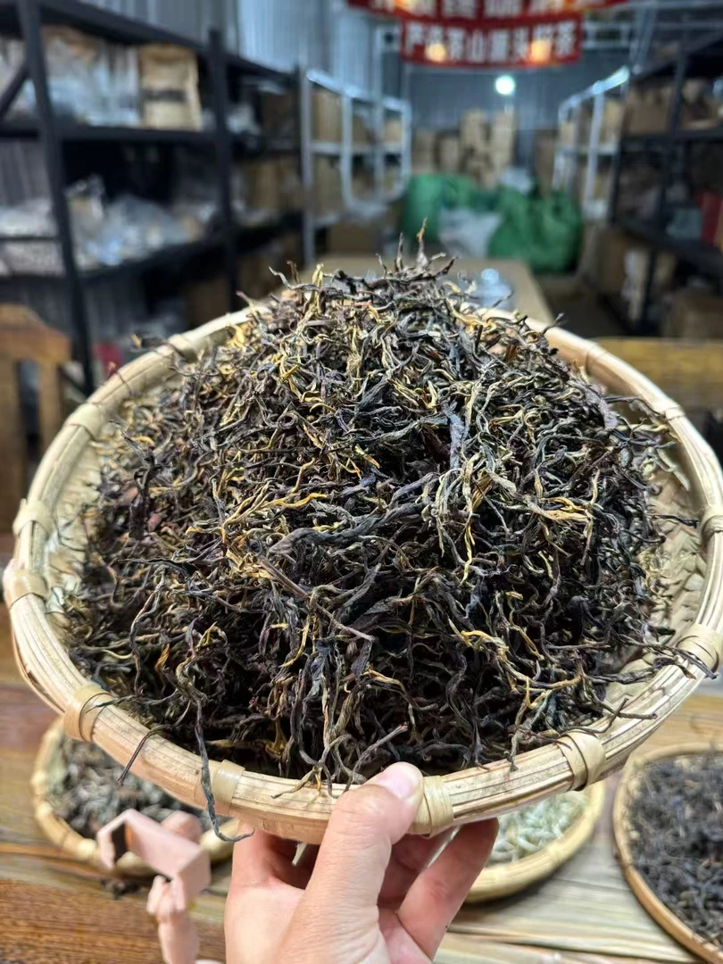 2025年大雪山古树红茶头春（花果香浓、甜度高、古树红）