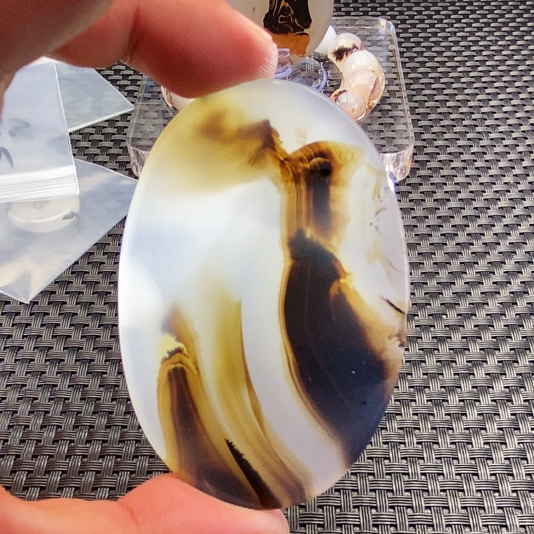 东***民玛瑙/玉髓未镶嵌吊坠(不含链)