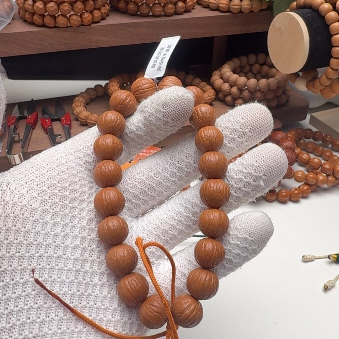 猴头核桃吊坠13聚宝盆一条手持