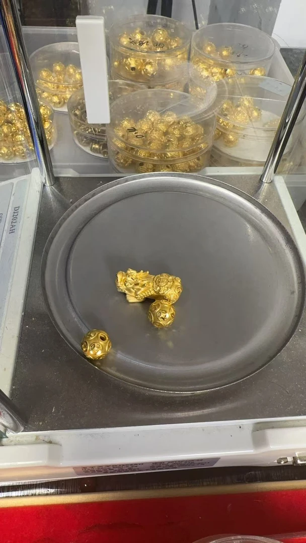 5.8克足金999貔貅转运珠