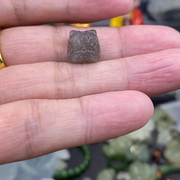 和田玉未镶嵌颈饰亹****)