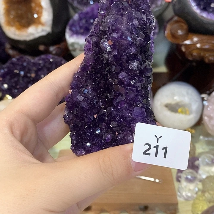 未镶嵌水晶大型摆件（非配饰）