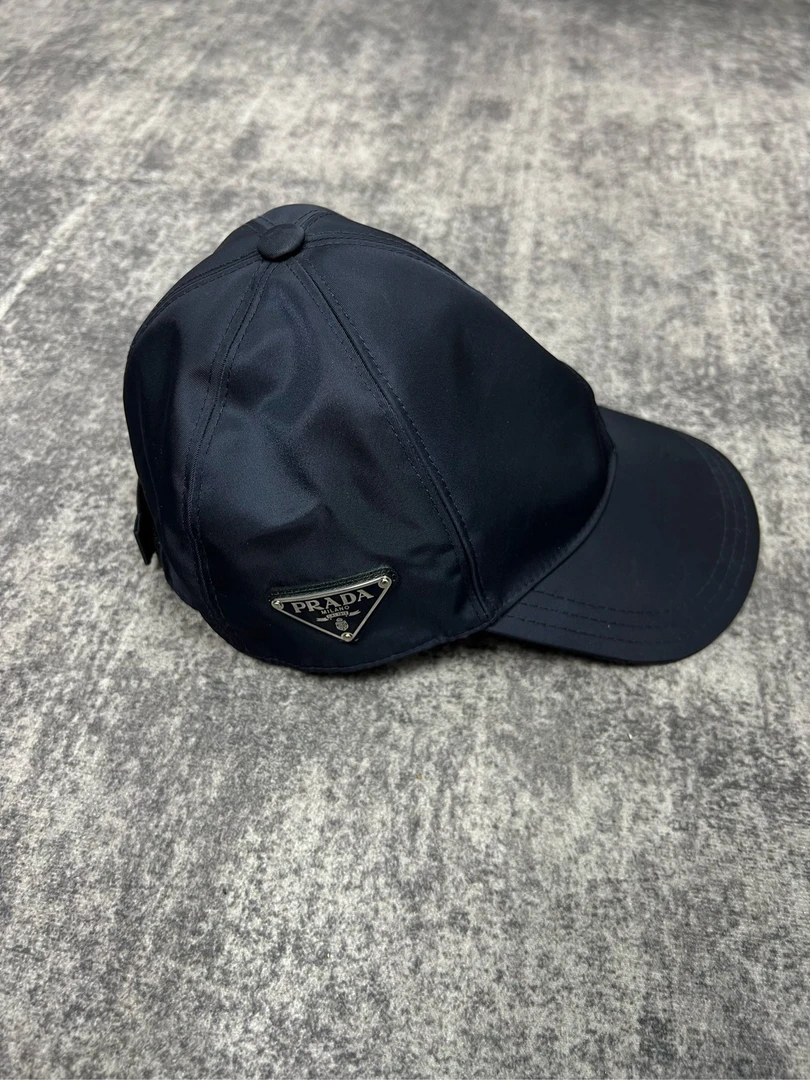 99新 Prada/普拉达 普拉达三角标尼龙棒球帽 鸭舌帽 L码 12205