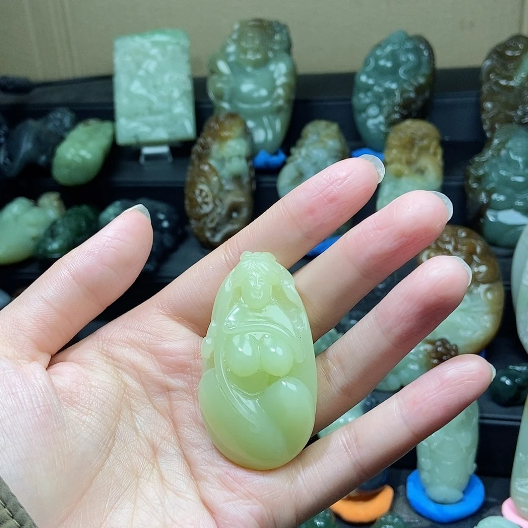 和田玉颈饰未镶嵌