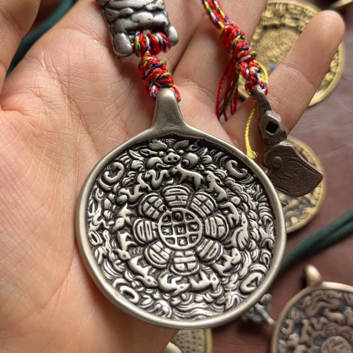 琉璃颈饰罗*布喜欢的朋友