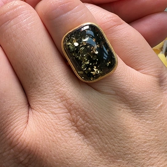 未镶嵌琥珀耳饰戒指