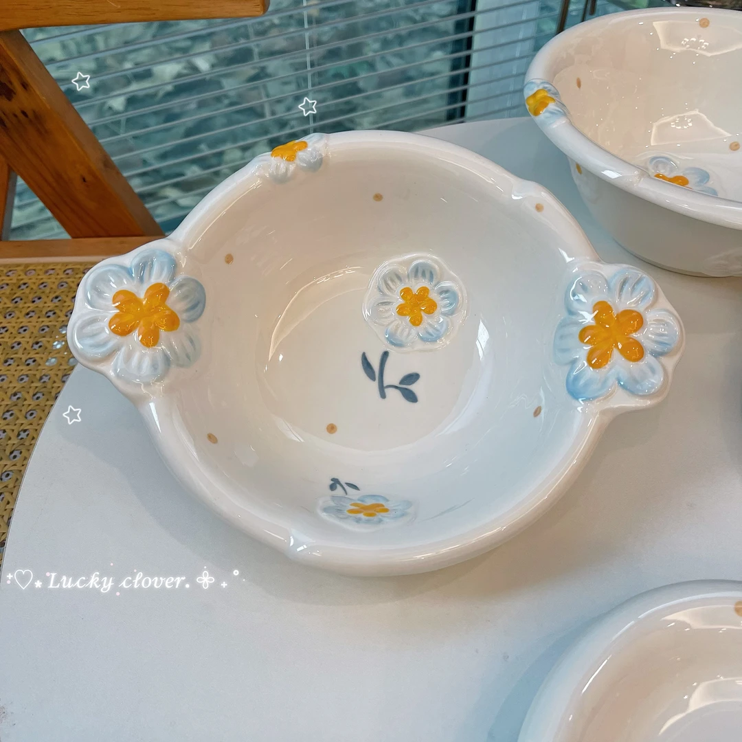 可爱花朵双耳碗家用浮雕手绘釉下彩陶瓷碗餐具