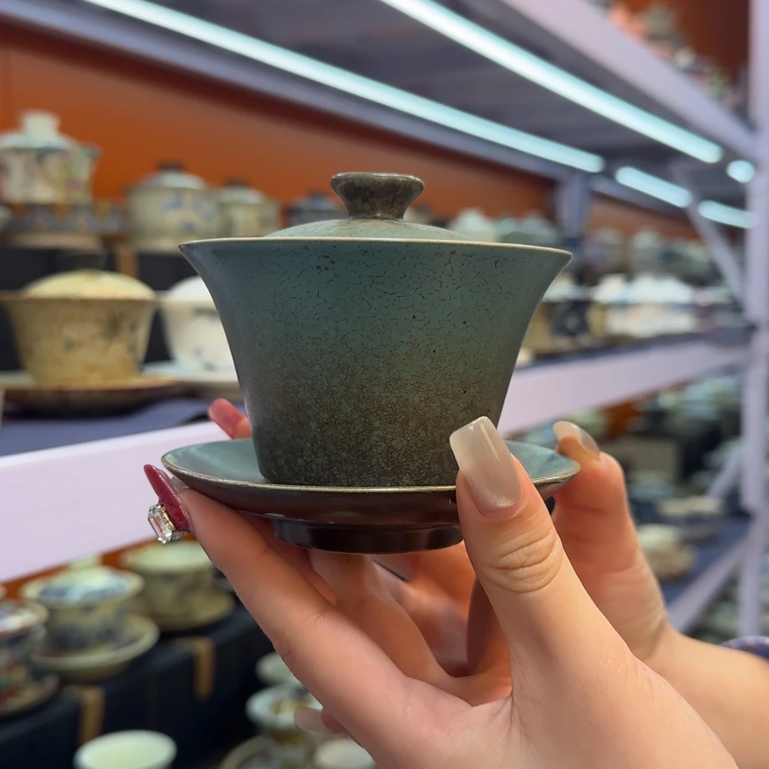 我在外面吃饭呢你在哪了我