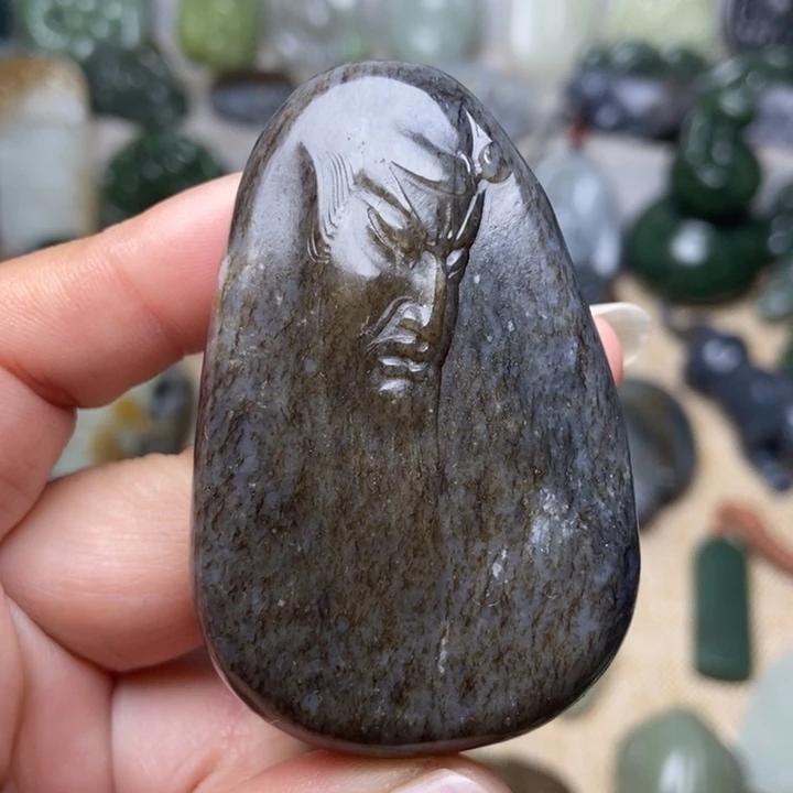 和田玉未镶嵌颈饰