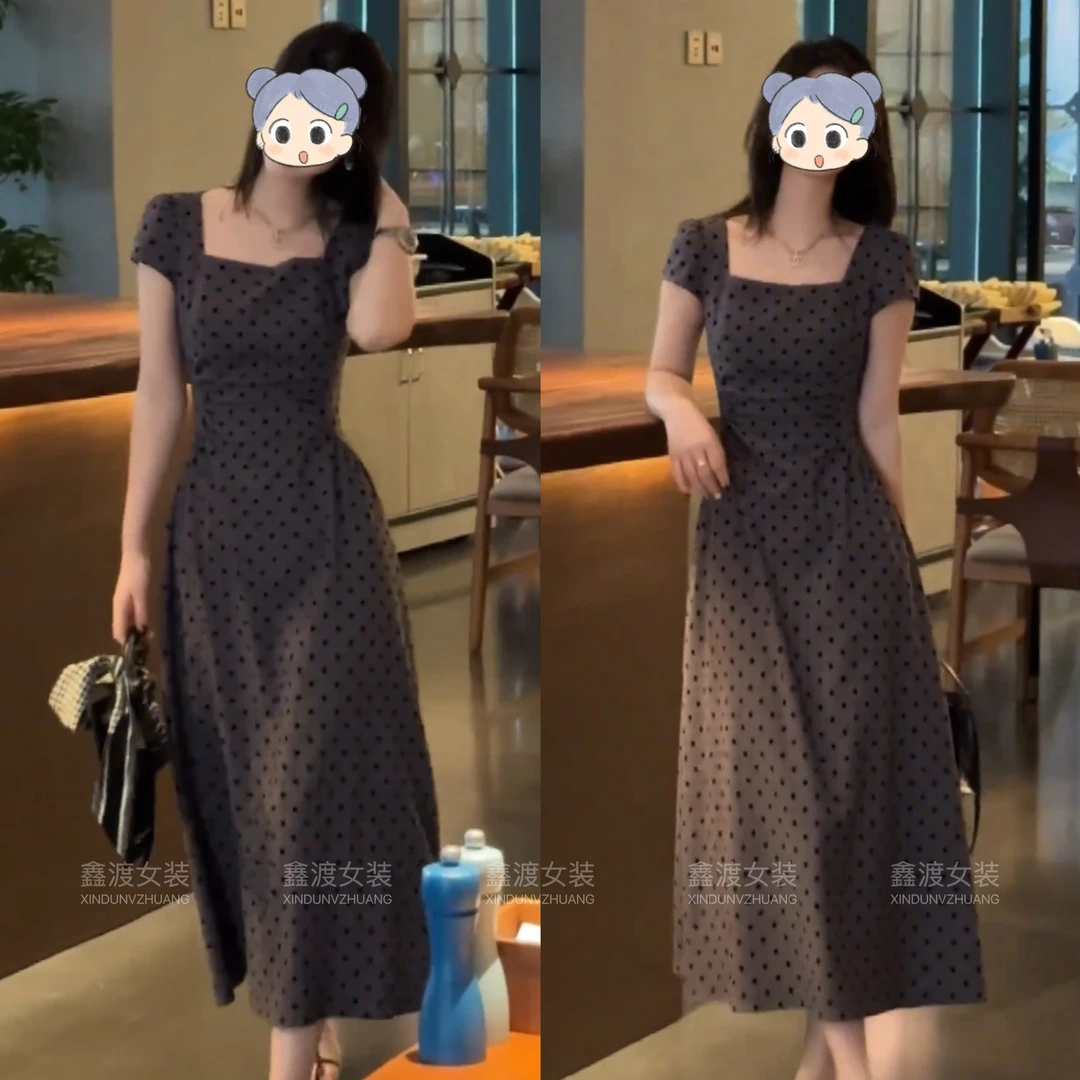 2025夏季新款时尚显瘦气质女士网红洋气连衣裙百搭款D5547