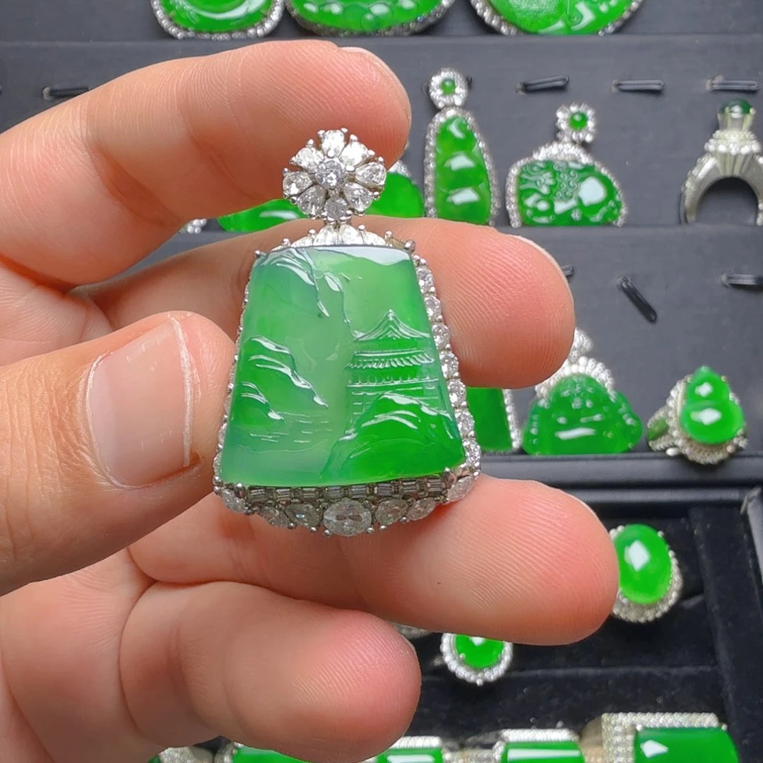 颈饰银S925镶嵌翡翠吊坠