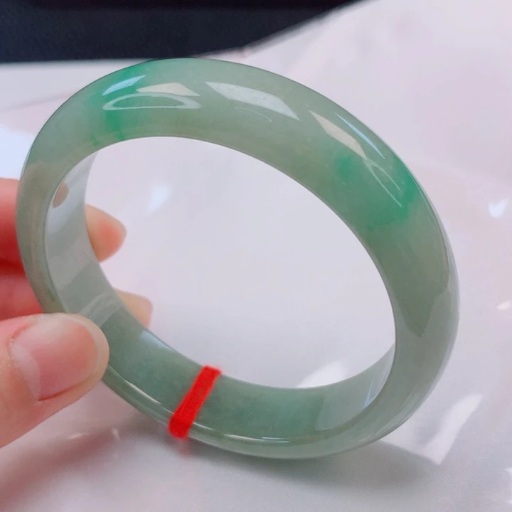 翡翠手镯未镶嵌58。59