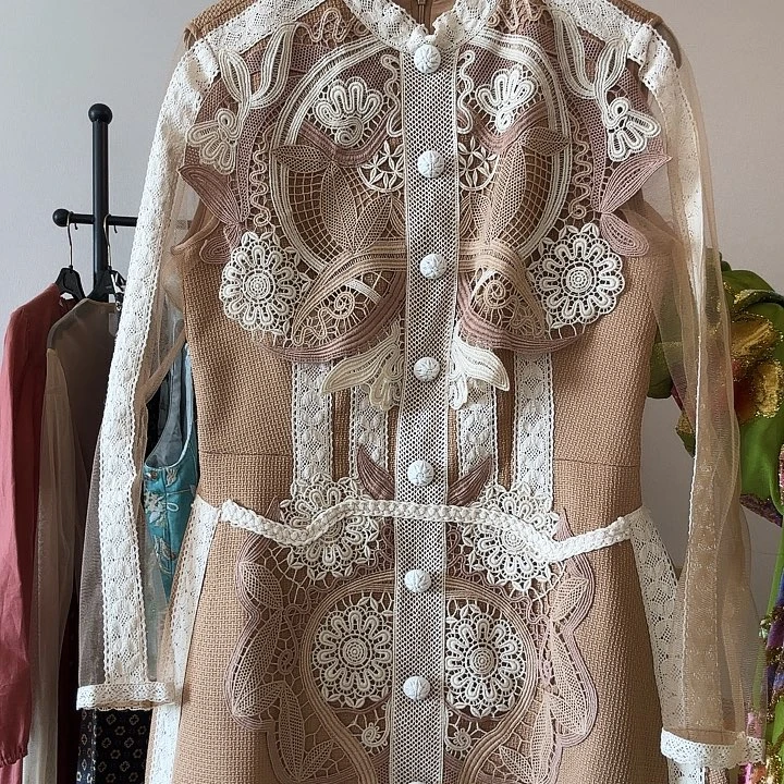 就哥哥和晶晶晶晶你妈妈