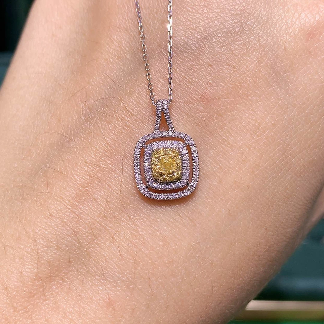 【闪购商品】钻石颈饰18K金镶嵌项链