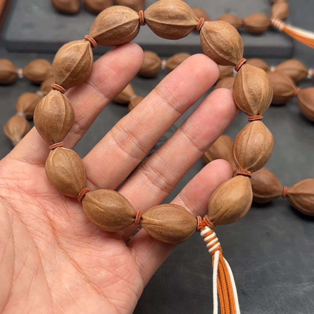 手串橄榄核1.7✖️2.4短圆