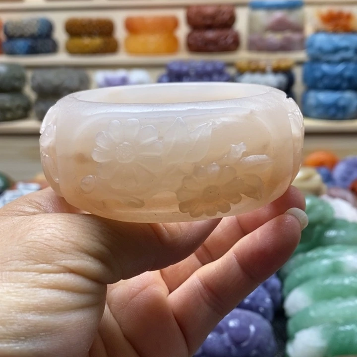 未镶嵌手镯石英质玉