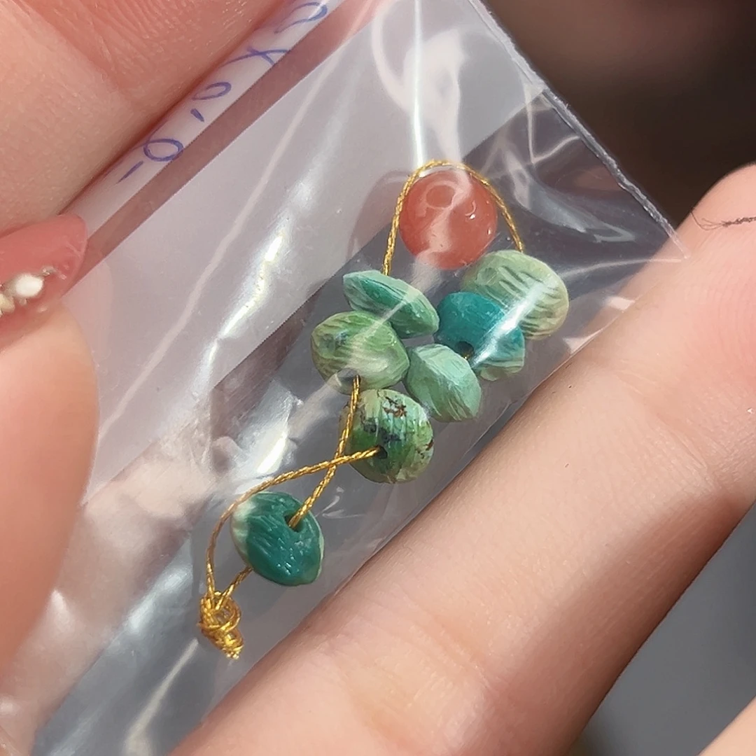 南红玛瑙未镶嵌珠宝奇石