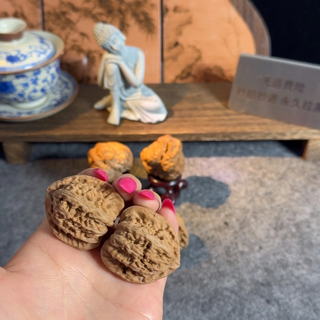 36白茬白狮子手捻