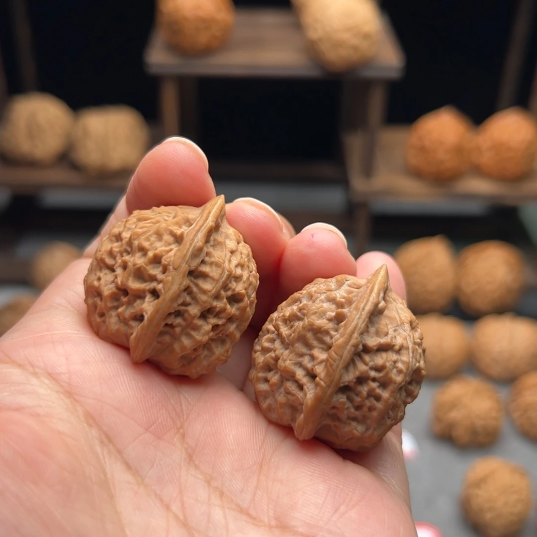 桃核把件万**力野生小帽31.30.33