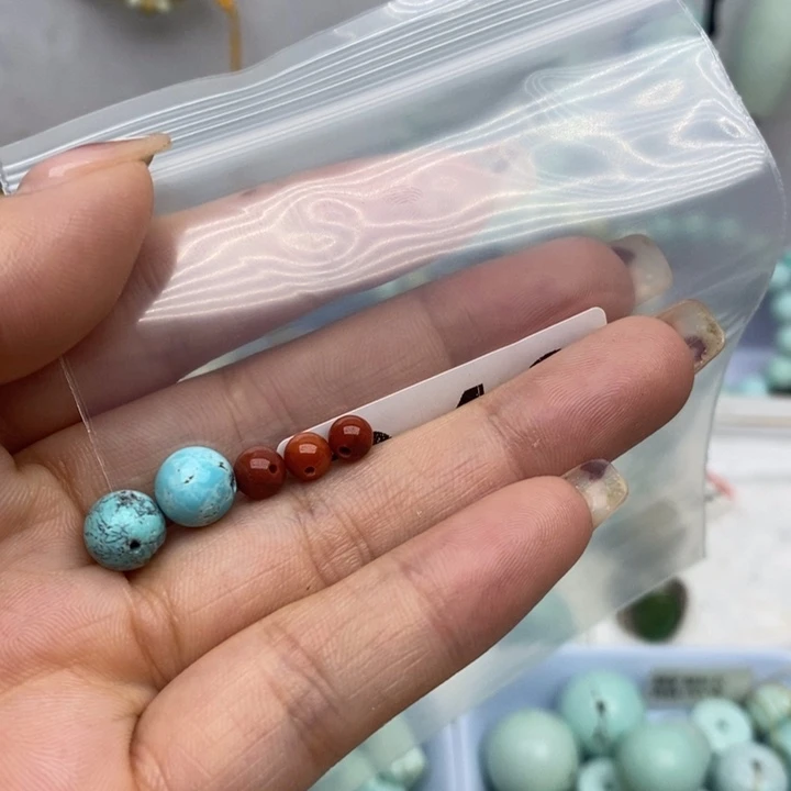 南红玛瑙未镶嵌珠宝奇石