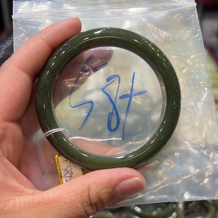 和田玉（糖玉）手镯未镶嵌