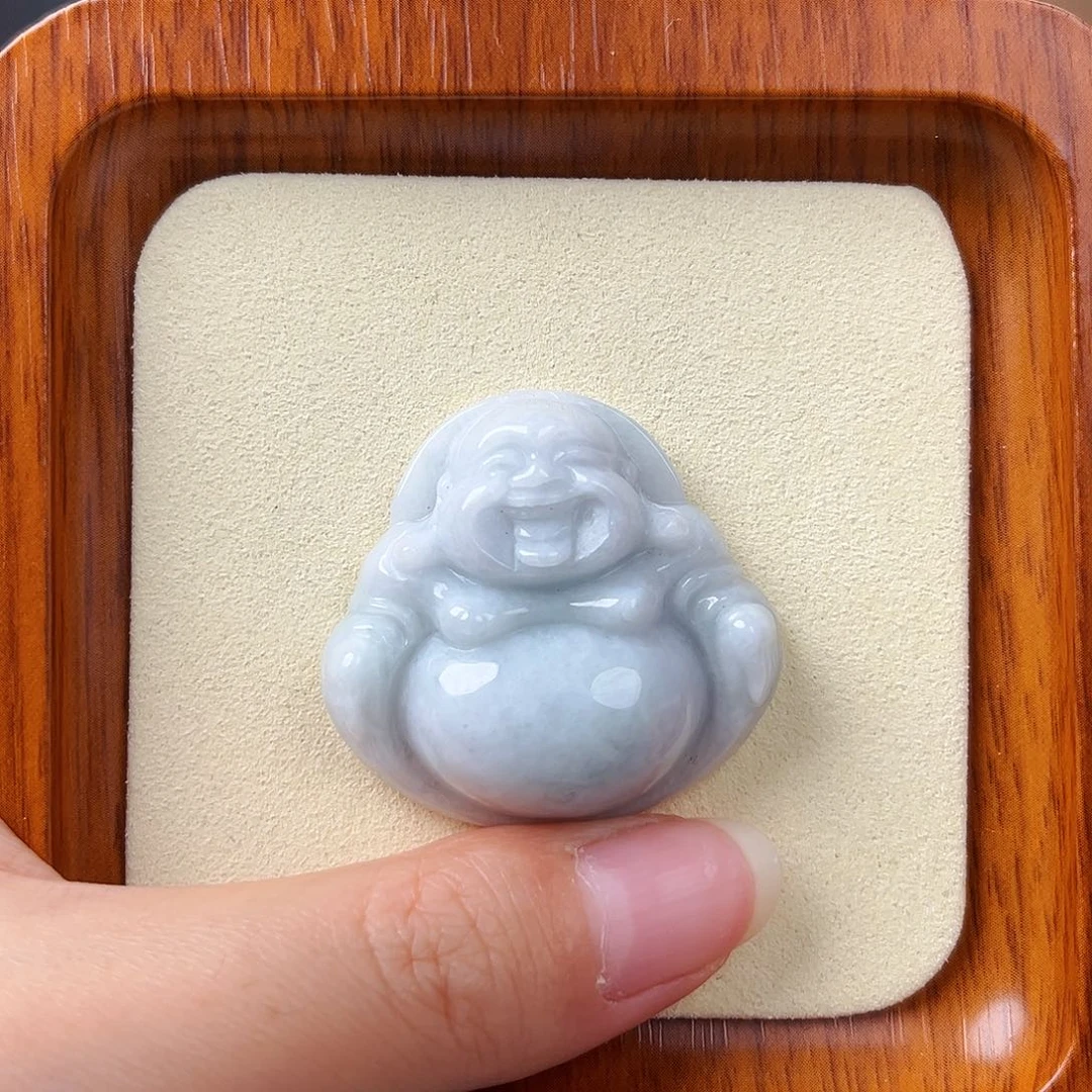 翡翠未镶嵌颈饰佛公