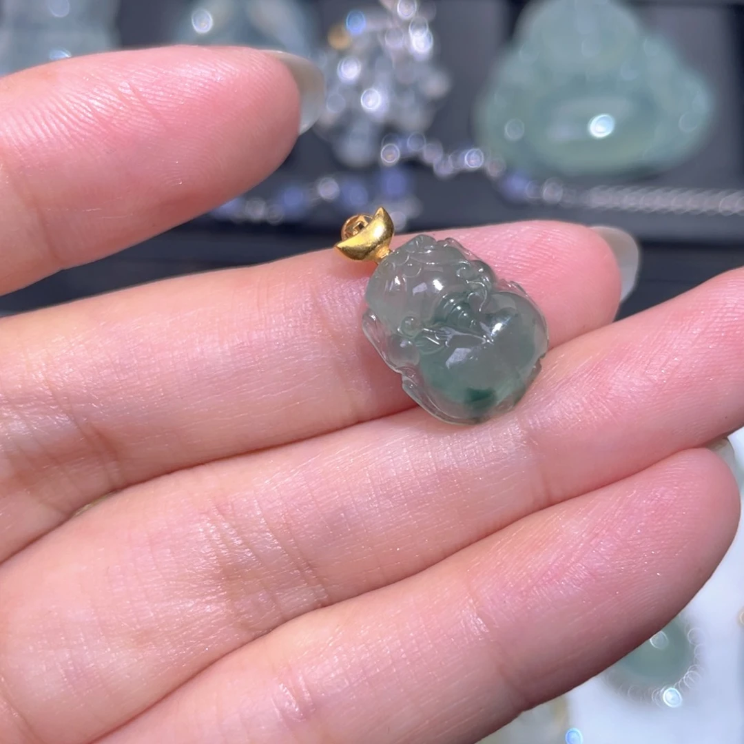 颈饰18K金镶嵌翡翠翡翠
