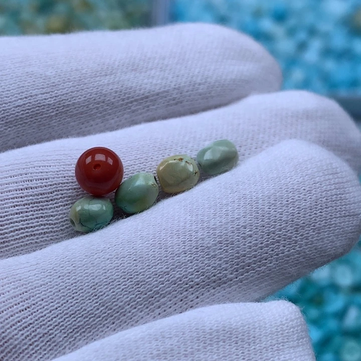 南红玛瑙未镶嵌珠宝奇石