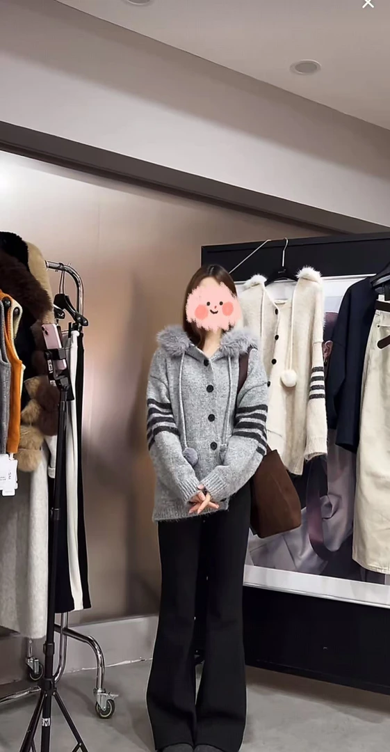 米满满-UF-9606-毛领慵懒休闲外套