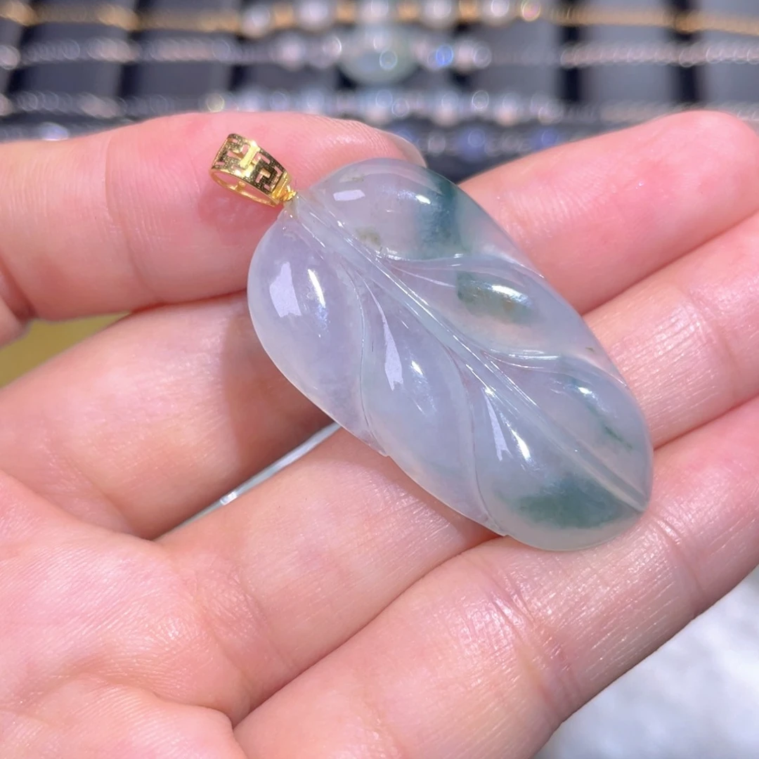 翡翠18K金镶嵌颈饰翡翠