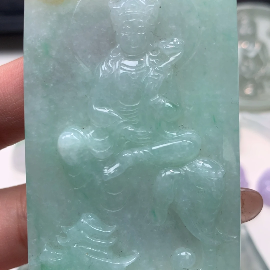 翡翠裸石观音玉牌