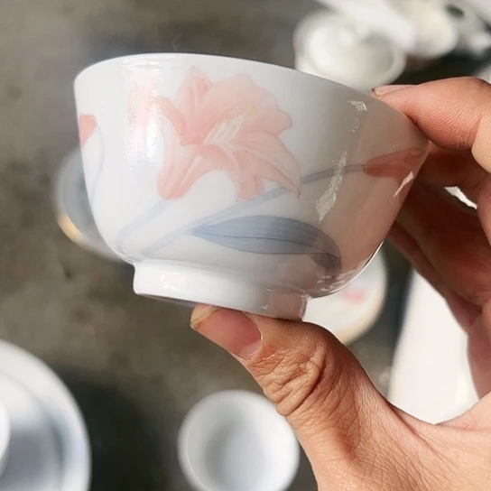 盘手绘杯一个陶瓷陶瓷