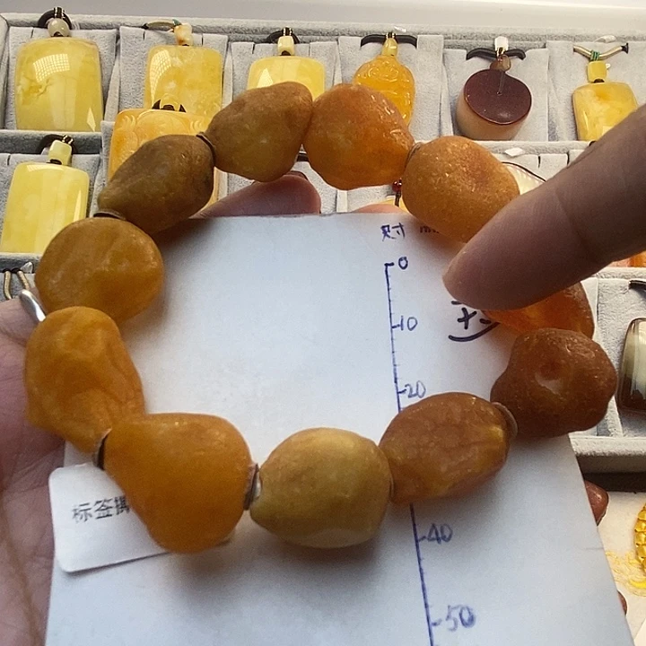 琥珀未镶嵌珠宝奇石