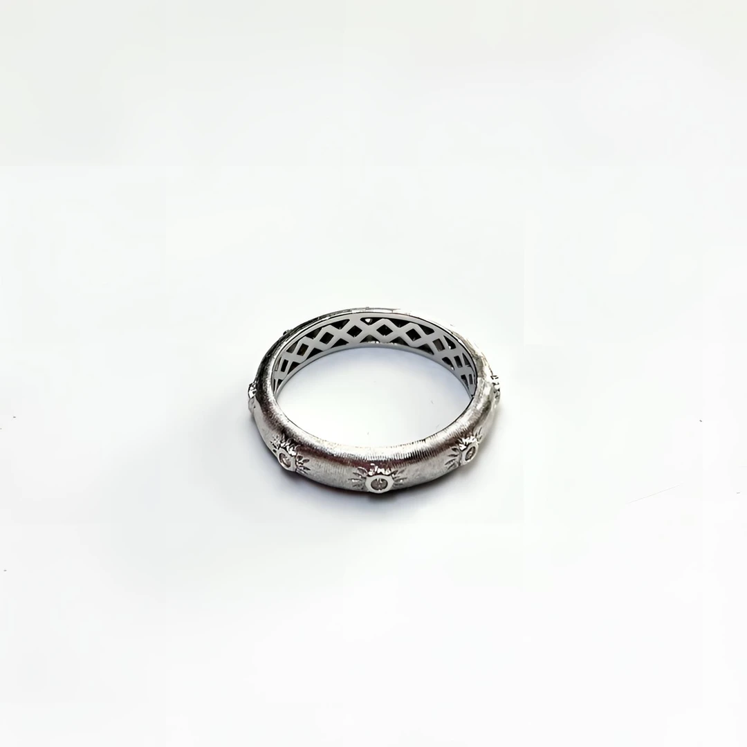 925银合成锆石戒指 意大利欧货高品s925拉丝太阳花镶钻戒指-J0031