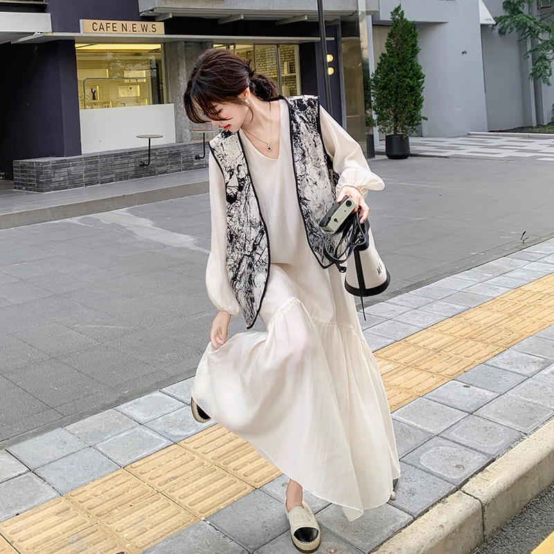 新中式国风水墨画马甲连衣裙女春装搭配一整套气质清冷松弛感穿搭