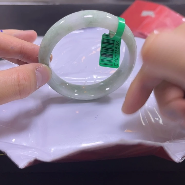 翡翠手镯未镶嵌天然a货翡翠多样性发货