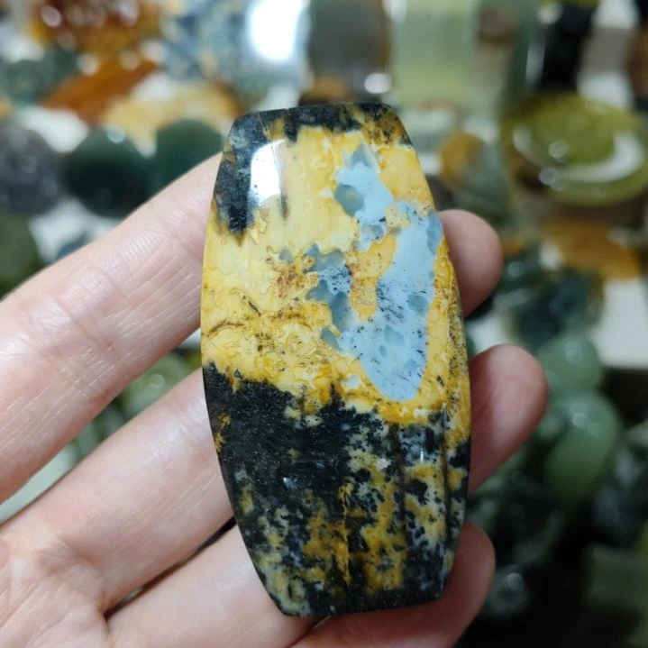 岫玉未镶嵌挂坠款式