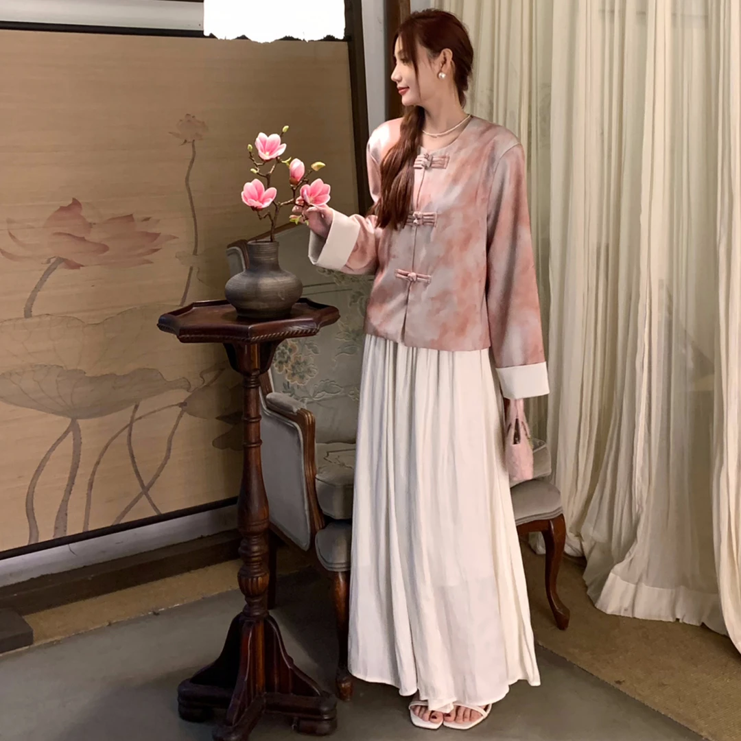 AsGony新中式轻国风女装2024春夏新款年轻版短款唐装盘扣印染外套