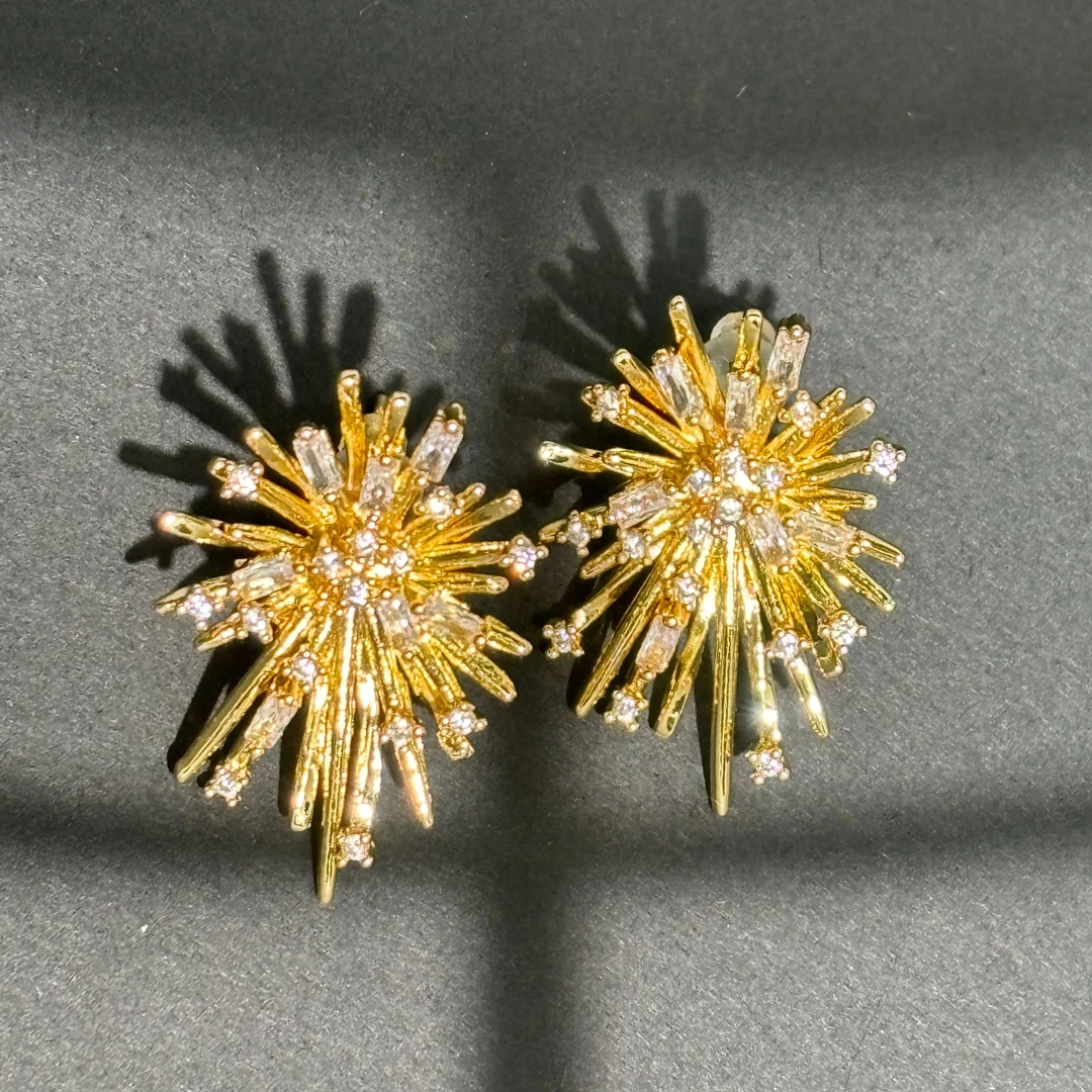 铜合金合成锆石耳饰 【烟花陨】耳钉秋冬气质时尚轻奢优雅个性2158