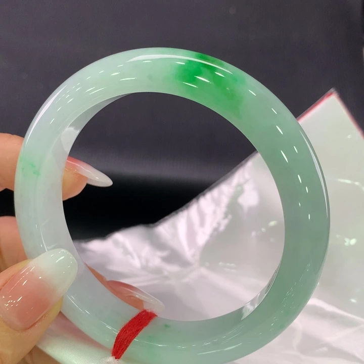 翡翠手镯未镶嵌正圈58