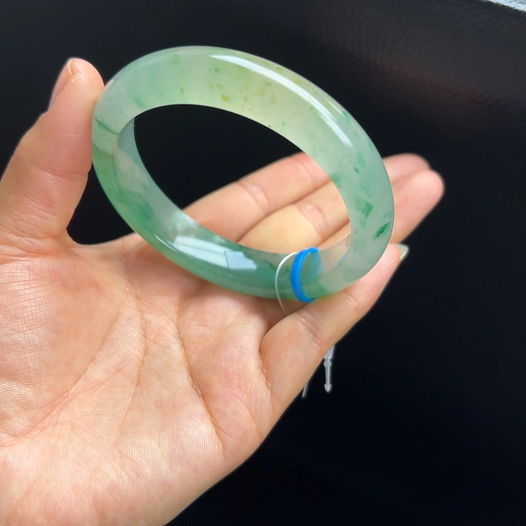 石英质玉未镶嵌手镯非洲翠6162