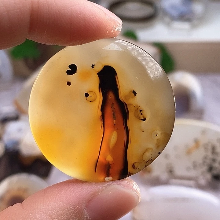 玛瑙/玉髓颈饰未镶嵌轩**康