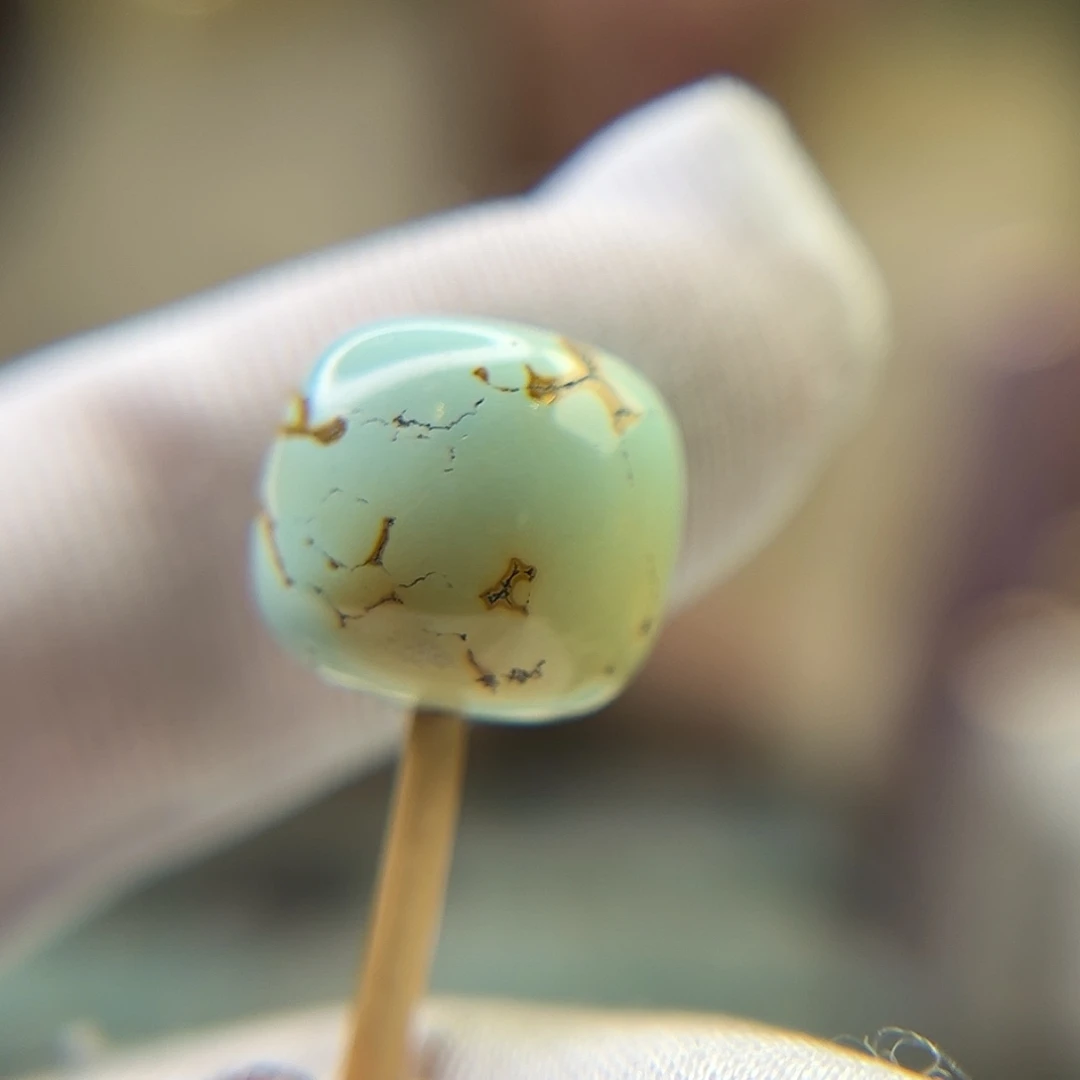 绿松石未镶嵌珠宝奇石13.7