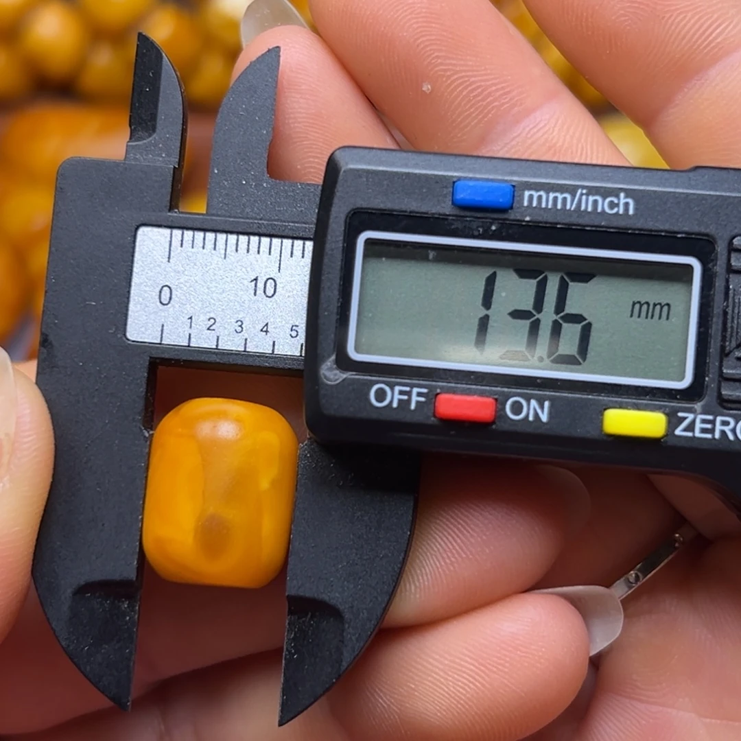 蜜蜡未镶嵌吊坠(不含链)