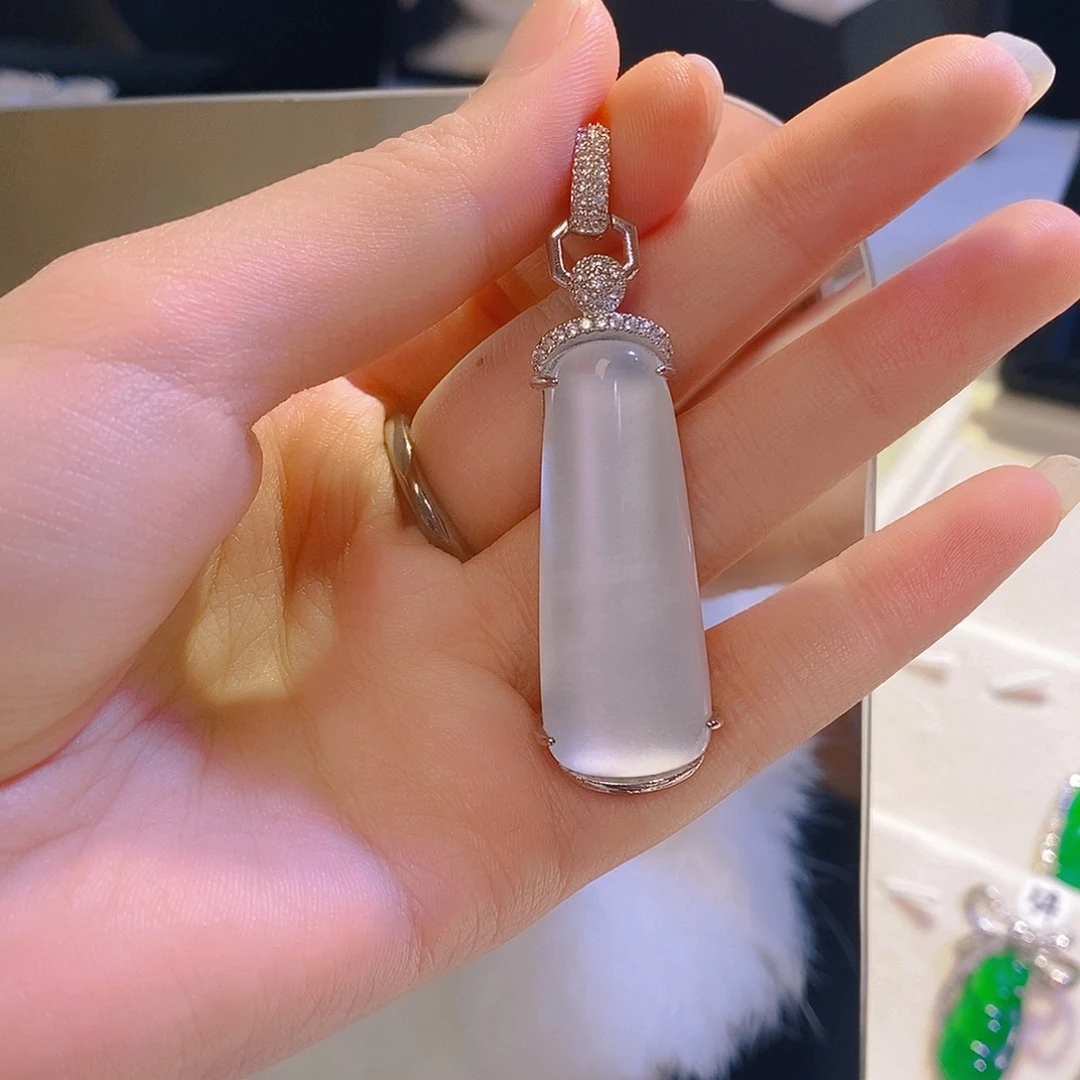 锆石铜合金白富美